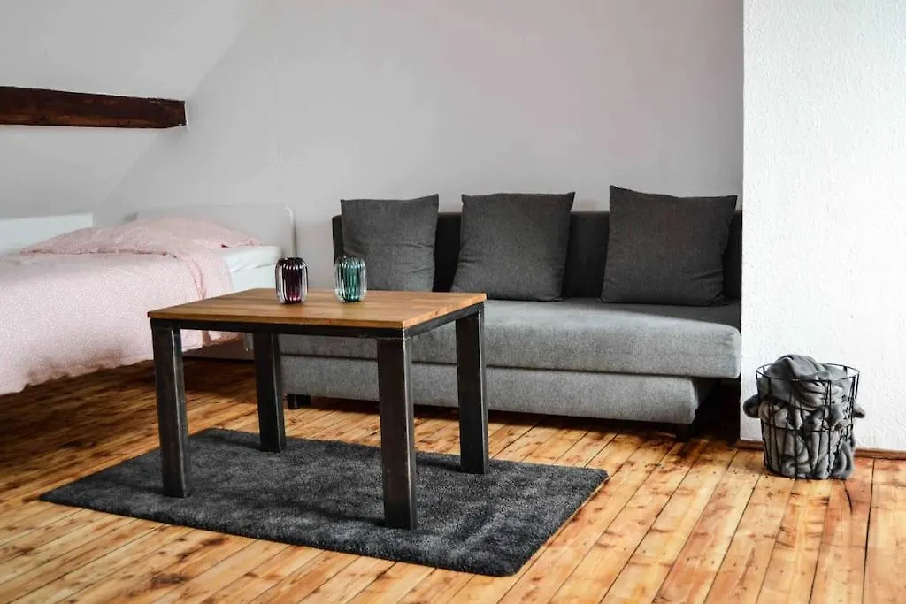 Schoene Dachgeschosswohnung Nahe Koeln Cologne